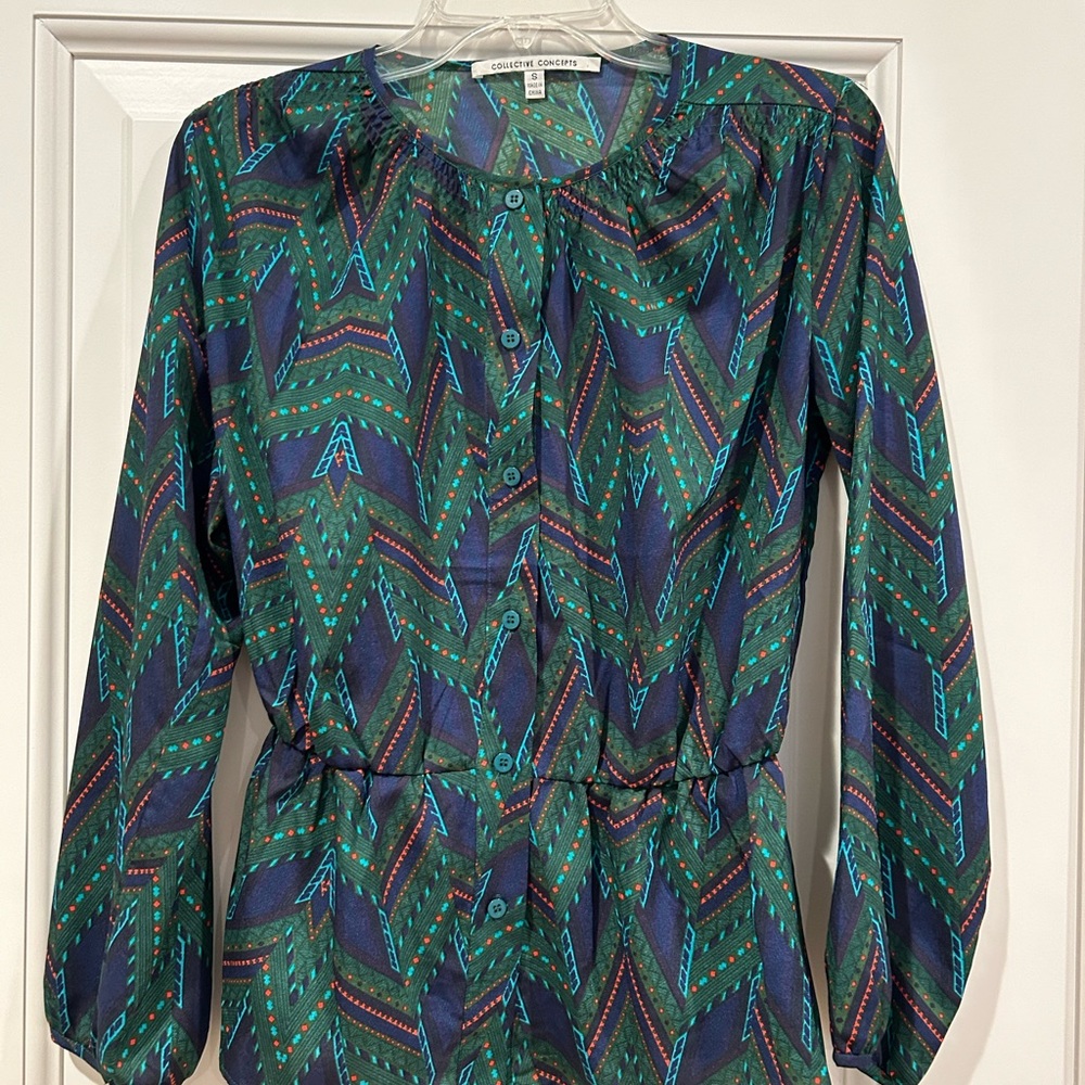 Blouse with cinched waist